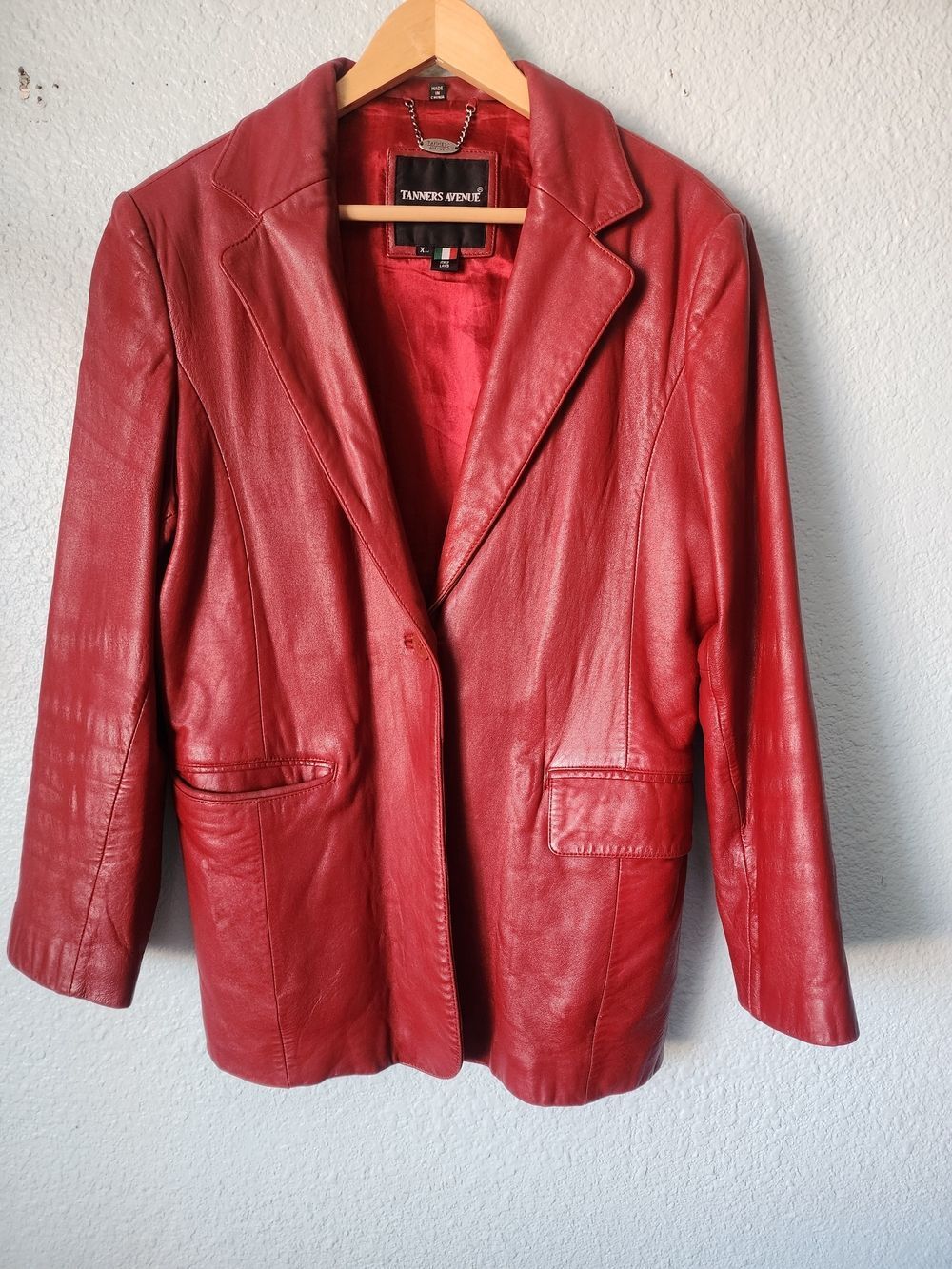Tanners Avenue Women's Red Leather Blazer